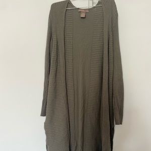 Oversized green sweater